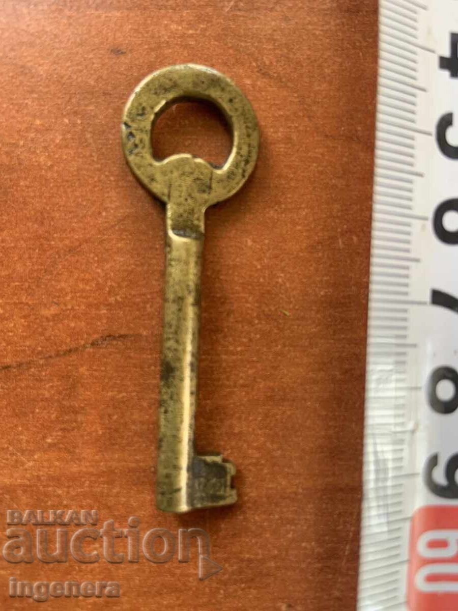 ANTIQUE KEY FROM GRANDMOTHER AND GRANDFATHER'S CHESTS CUT PADLOCK