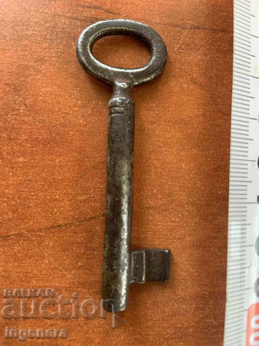 ANTIQUE KEY FROM GRANDMOTHER AND GRANDFATHER'S CHESTS CUT PADLOCK ANTIQUE KEY FROM GRANDMOTHER AND GRANDFATHER'S CHESTS CUT PADLOCK
