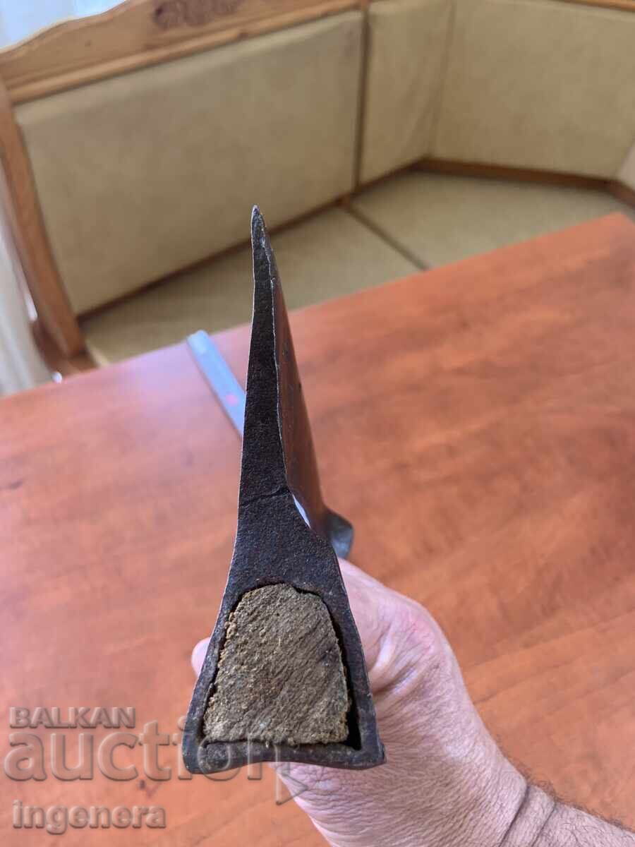 Παράδοση Τσεκούρι Κριβίτσα παλιό εργαλείο