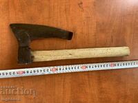 TOPOR CU COADĂ CURBATĂ, INSTRUMENT VECHI