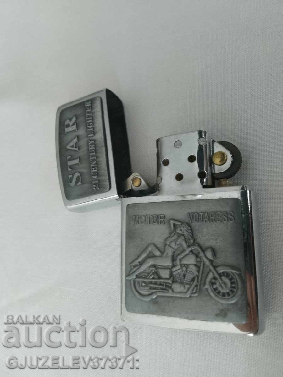 Collector's Original Zippo USA Lighter - 5