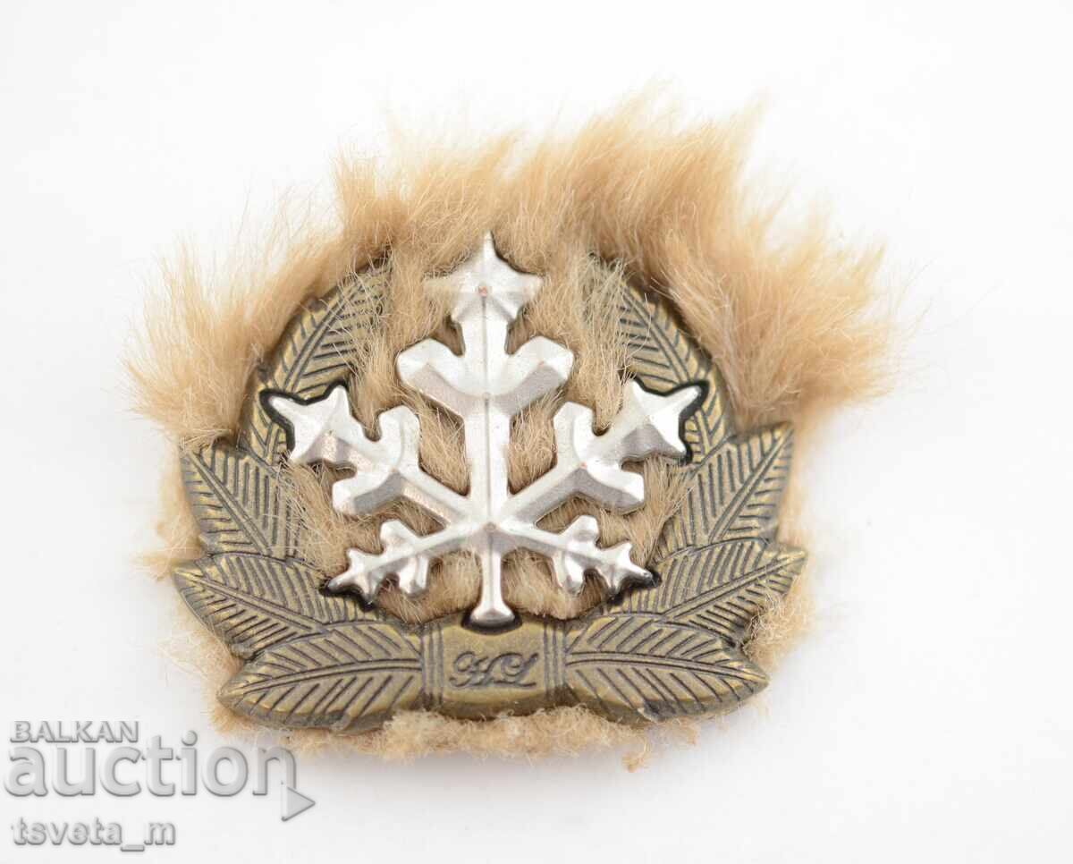 Delivery of Military badge cockade