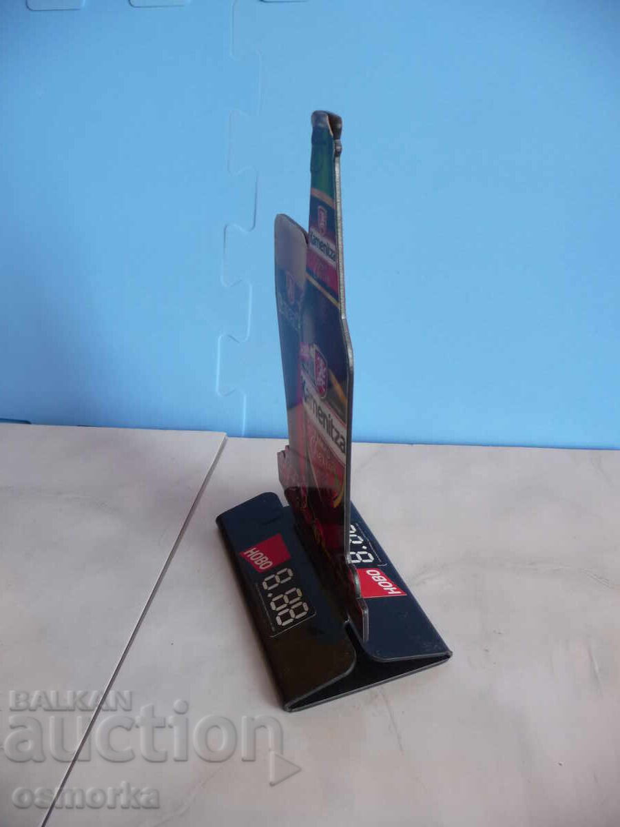 Каменица Настолна реклама бира тъмно череша Kamenitza Cherry с цена 9.00 лв. | € 4.60