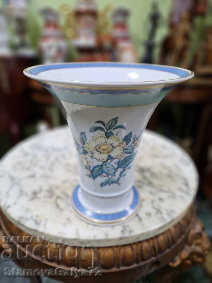 Antique Designer German Porcelain Vase KAISER with price 126.00 BGN | € 64.42