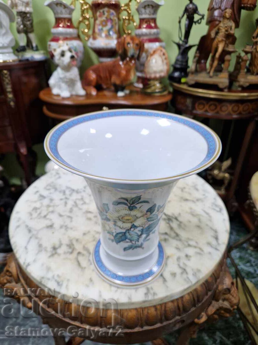 Auction  Antique Designer German Porcelain Vase KAISER