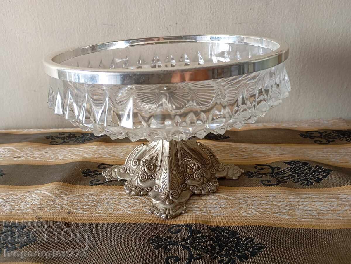 Vintage cup, fruit bowl Vintage cup, fruit bowl