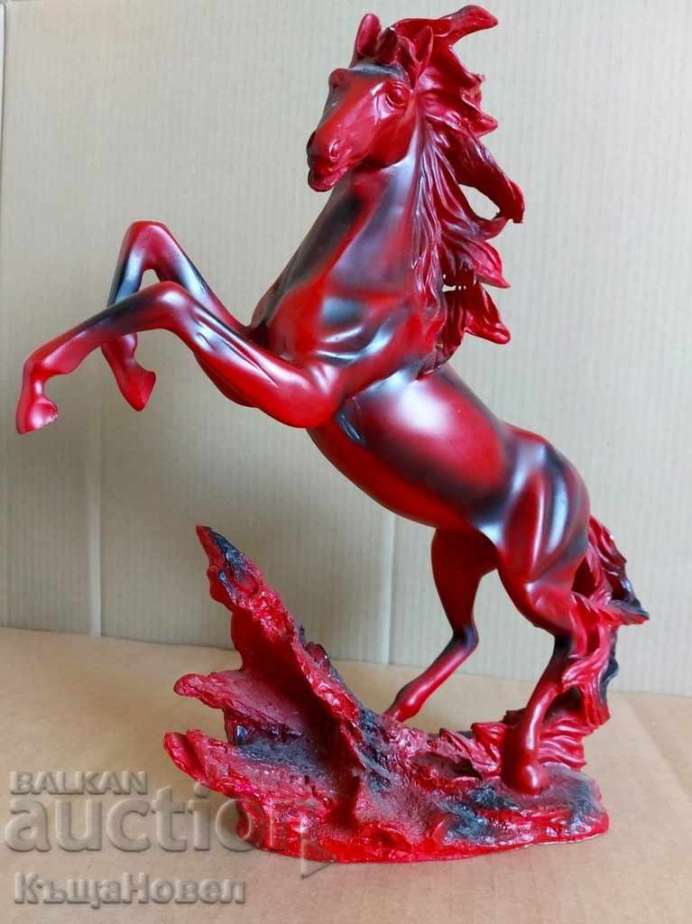 .FIGURA CAL MARE FOARTE FRUMOASA STATUETA PLASTIC - 7