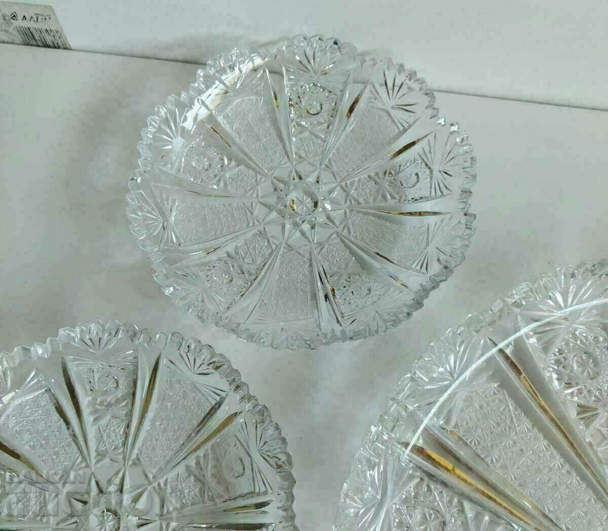 Auction  .SOC SOLID CRYSTAL CAKE SERVER - NOT GLASS