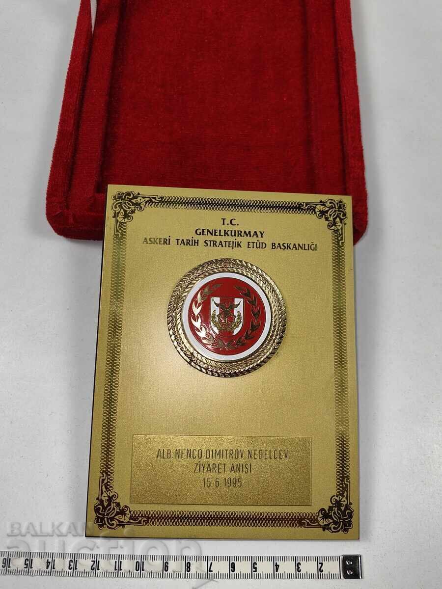 ΜΕΓΑΛΟ ΣΤΡΑΤΙΩΤΙΚΟ ΠΛΑΚΕΤΙΔΙΟ ΑΠΟΝΕΜΗΘΗΚΕ ΣΕ ΒΟΥΛΓΑΡΟ ΑΞΙΩΜΑΤΙΚΟ 90-ΤΟΥ ΚΟΥΤΙΟΥ - 5