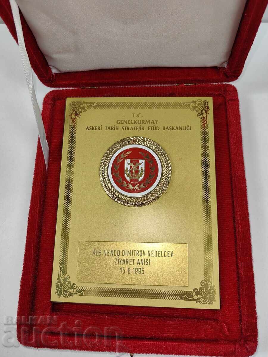 ΜΕΓΑΛΟ ΣΤΡΑΤΙΩΤΙΚΟ ΠΛΑΚΕΤΙΔΙΟ ΑΠΟΝΕΜΗΘΗΚΕ ΣΕ ΒΟΥΛΓΑΡΟ ΑΞΙΩΜΑΤΙΚΟ 90-ΤΟΥ ΚΟΥΤΙΟΥ - 6