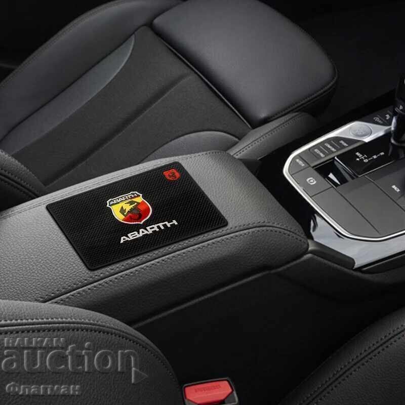 Παράδοση Προστατευτικό ταμπλό "ABARTH" Παράδοση Προστατευτικό ταμπλό "ABARTH"