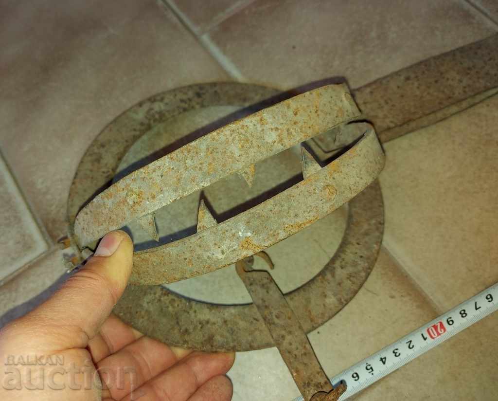 СТАР ГОЛЯМ ЯК КОВАН КАПАН ЗА ХИЩНИЦИ с цена 30.00 лв. | € 15.34