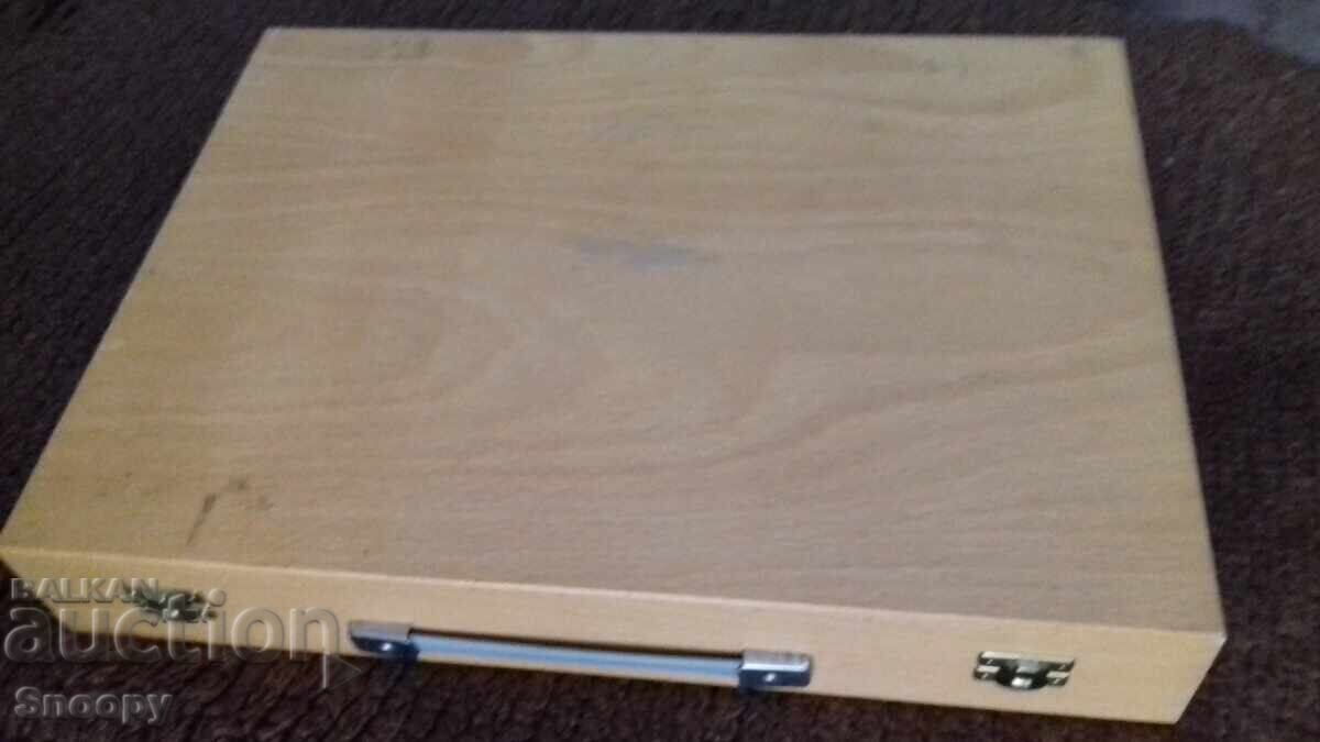 Wooden box for storing 360 slide frames Wooden box for storing 360 slide frames