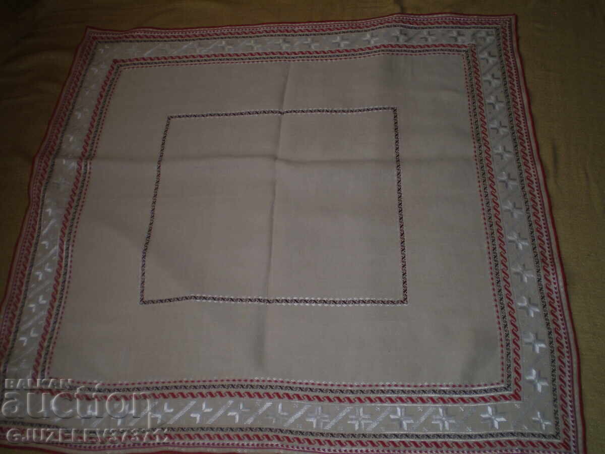 Hand-embroidered tablecloth Authentic hand-embroidered - 5