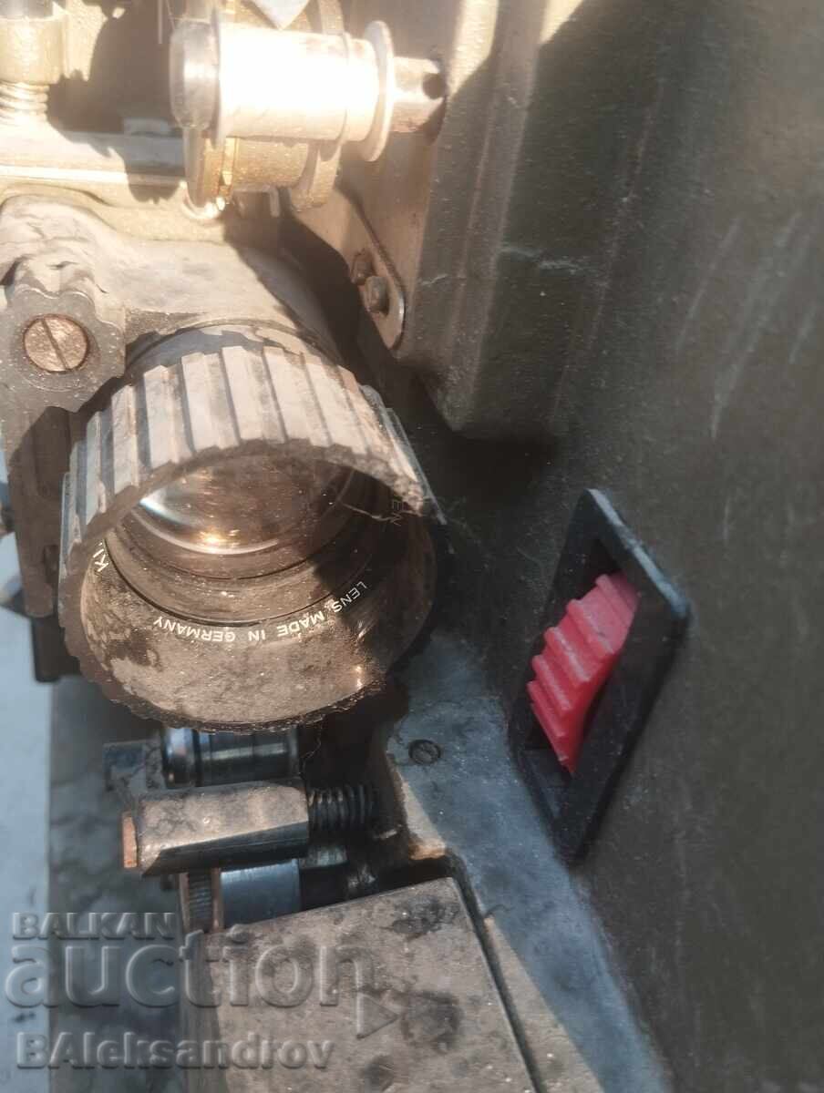 Δημοπρασία Παλιά μηχανή προβολής ταινιών