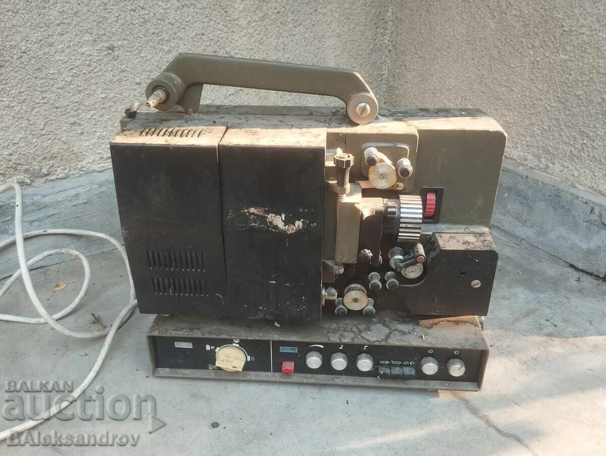 Παλιά μηχανή προβολής ταινιών