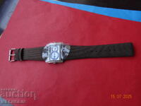 Japanese Watch with Two Time Zones 2