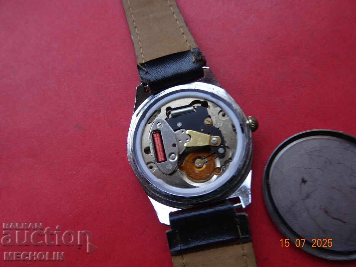 COLLECTOR'S WATCH 2 - 7 COLLECTOR'S WATCH 2 - 7