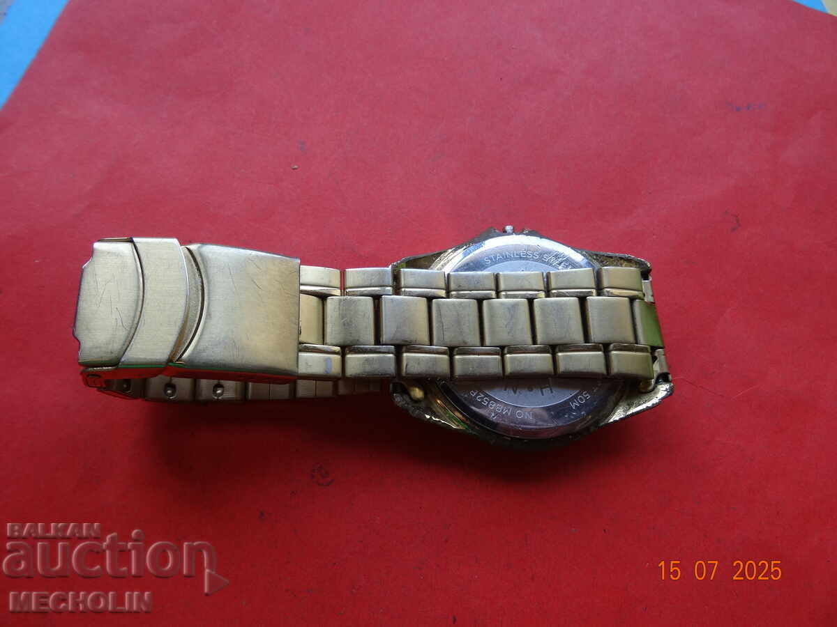 Auction  COLLECTOR'S WATCH ACCURIST