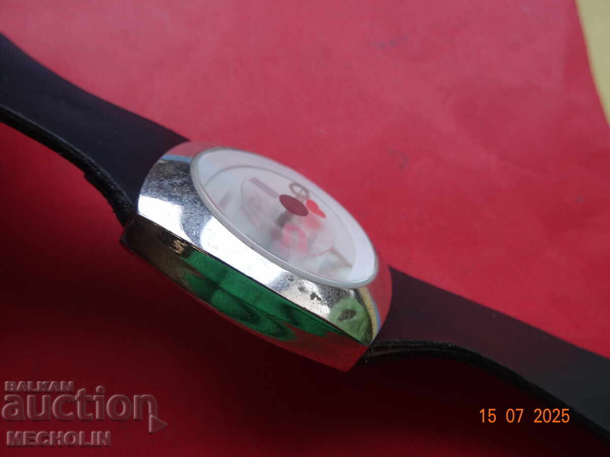 Delivery of COLLECTOR'S WATCH 7