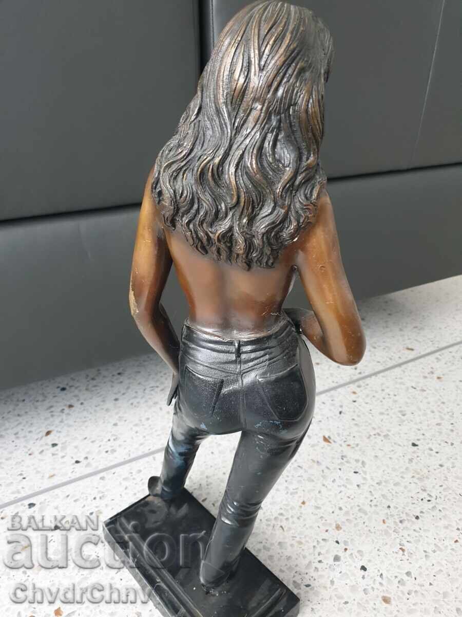 65см-7кг бронзова скулптура/еротика/фигура на полугола жена с цена € 1000.00 | 1955.83 лв.