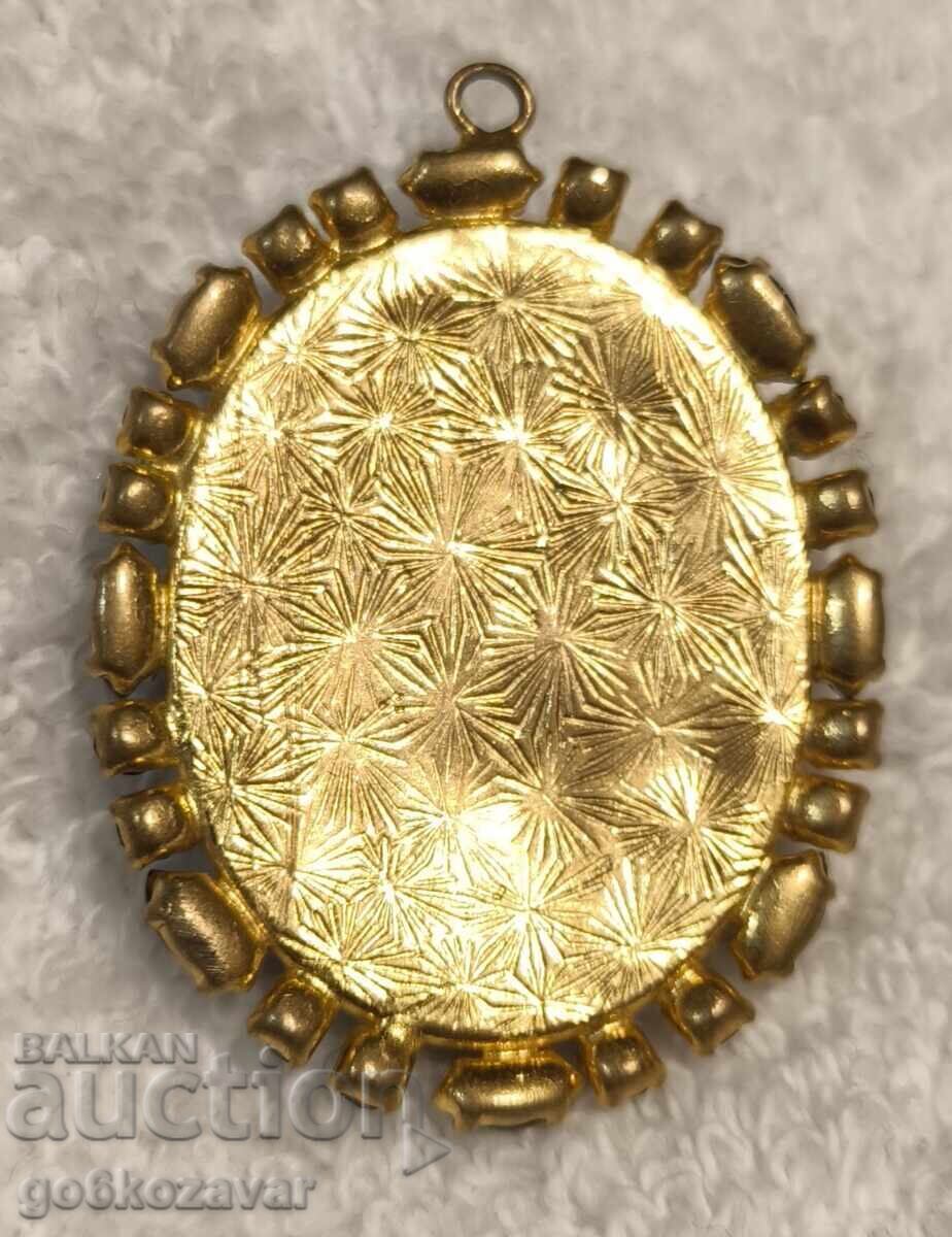 Medalion vechi cu pandantiv Camee - 7 Medalion vechi cu pandantiv Camee - 7