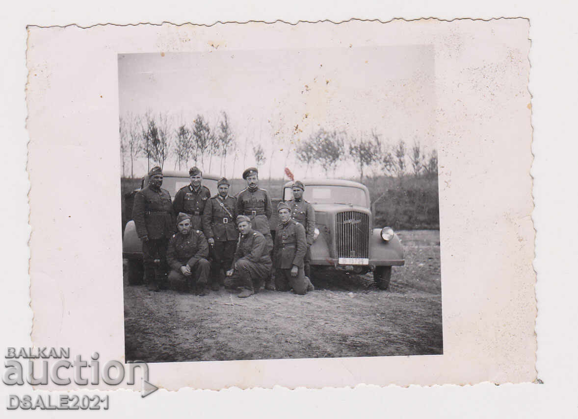 Bulgarian soldiers and German man photo, truck /ds1620 Bulgarian soldiers and German man photo, truck /ds1620