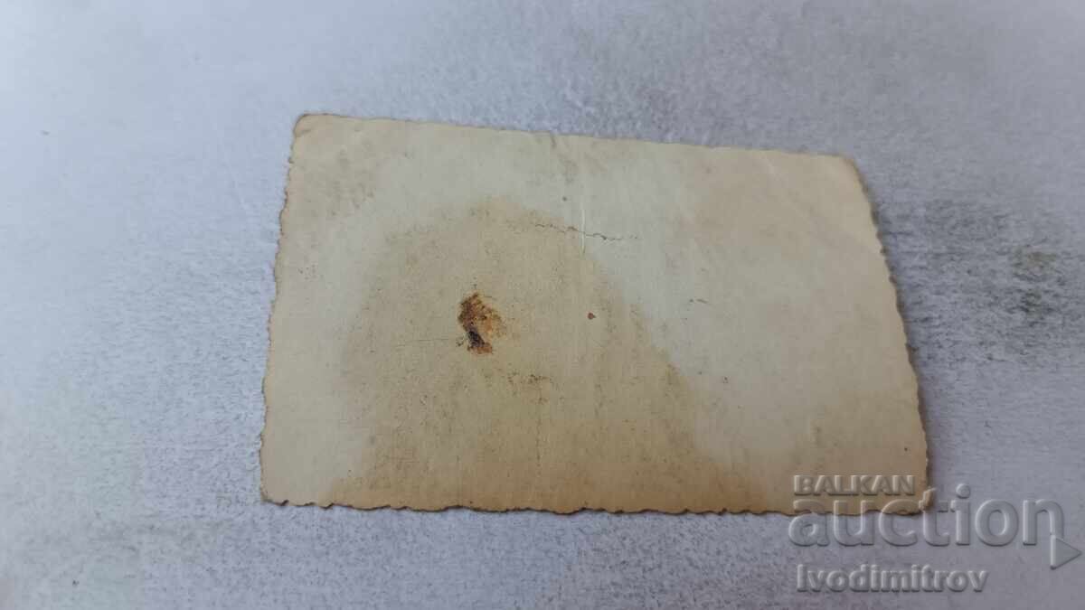 Φωτογραφία Νέας Γυναίκας με Μαγιό με τιμή 1.65 BGN | € 0.84