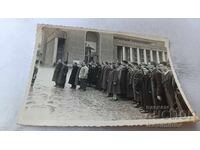 Photo Sofia Men and women on the square