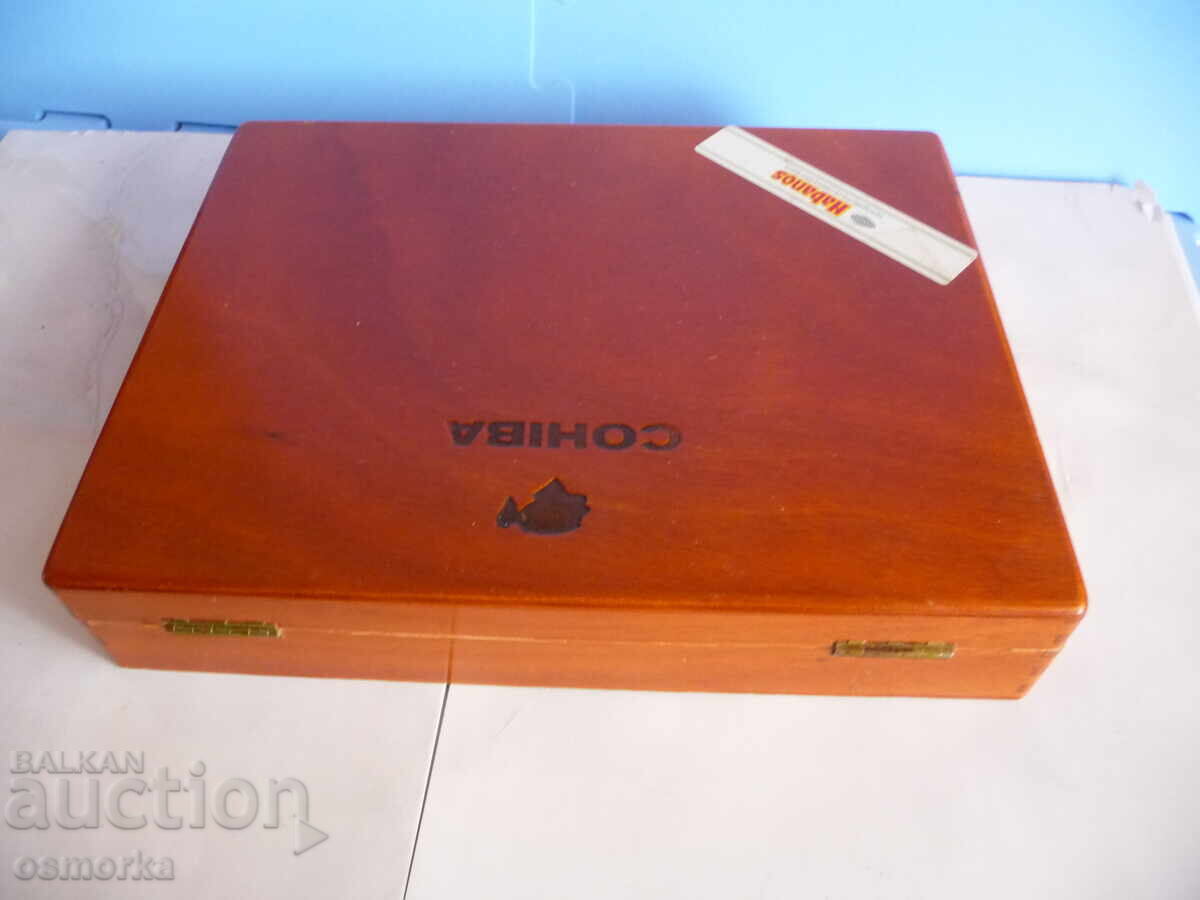 Παράδοση Cohiba ξύλινο κουτί κουβανέζικων πούρων Αβάνα Habanos Cuba