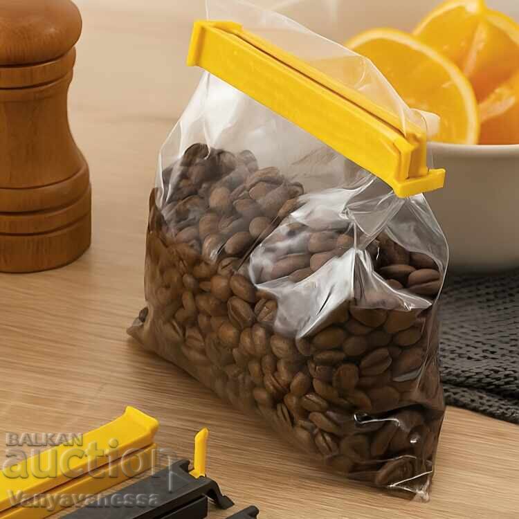 Set of kitchen clips for closing bags, 4 pcs Set of kitchen clips for closing bags, 4 pcs