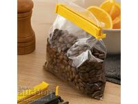 Set of kitchen clips for closing bags, 4 pcs