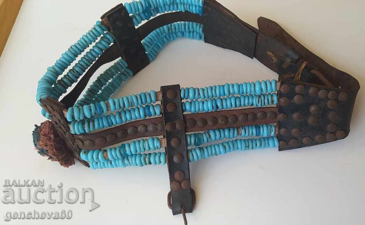 Παλιά ιπποσκευή - ζώνη με μπλε γυάλινες χάντρες με τιμή 180.00 BGN | € 92.03