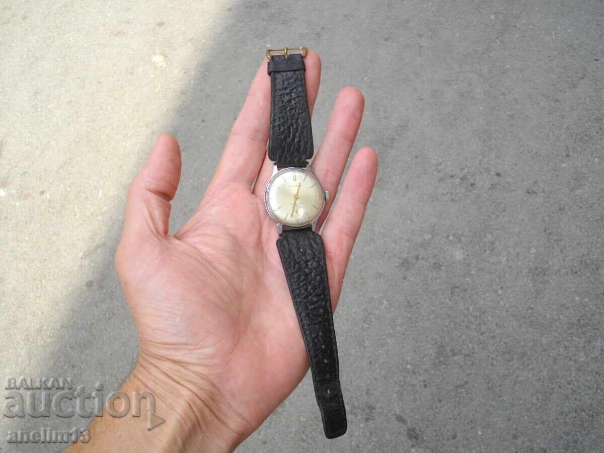 Доставка на КОЛЕКЦИОНЕРСКИ ЧАСОВНИК KIENZLE