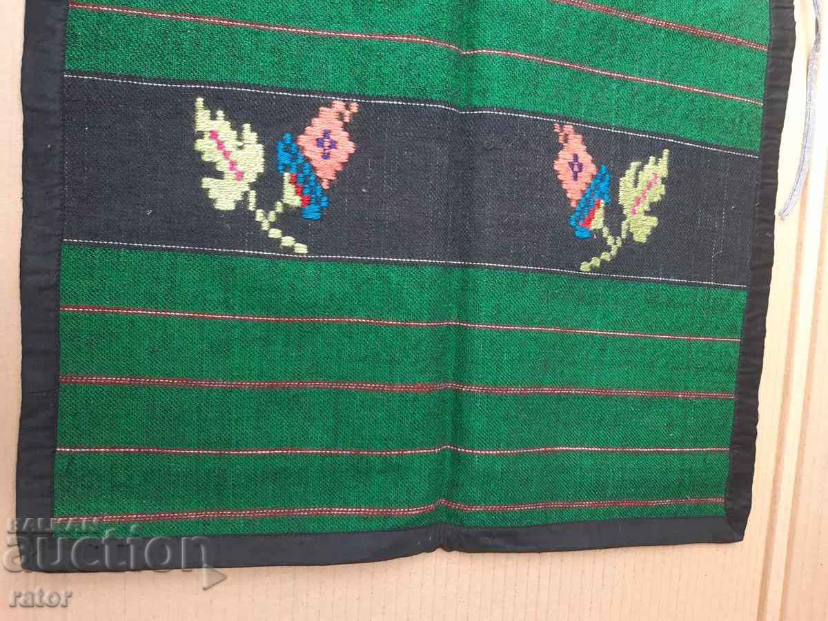 Αυθεντική υφαντή μάλλινη ποδιά, φορεσιά, ΑΧΡΗΣΙΜΟΠΟΙΗΤΗ με τιμή 15.99 BGN | € 8.18