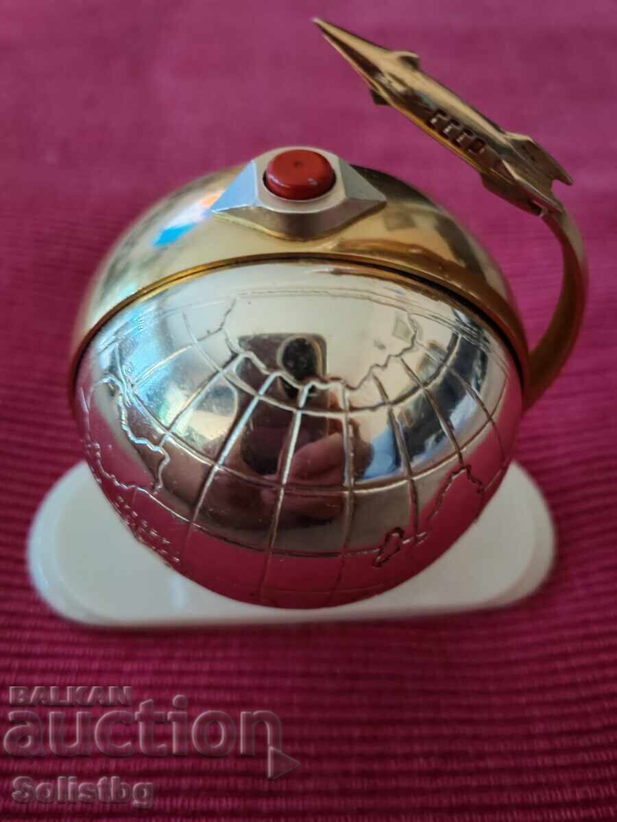 Стар механичен часовник, будилник Слава, СССР. с цена € 122.71 | 240.00 лв.