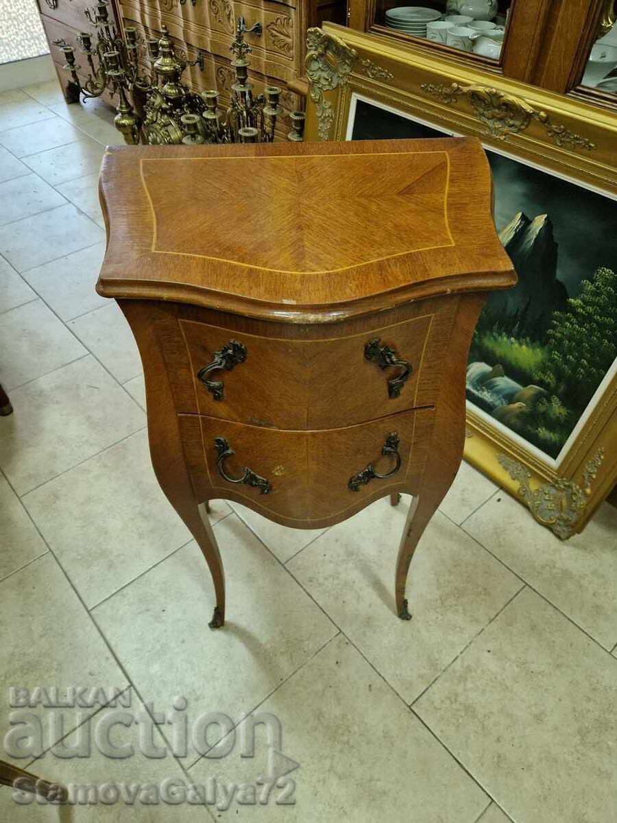 Dulapior antic englezesc, comodă masivă cu preț € 152.36 | 297.99 BGN