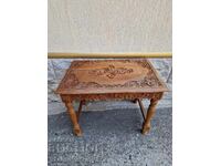 Εξαιρετικό αντίκα γαλλικό τραπεζάκι από μασίφ ξύλο με σκαλιστά σχέδια