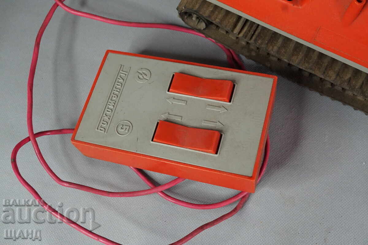 Παλιό Ρωσικό Πλαστικό Παιχνίδι Μοντέλο Σεληνοχόδου Διάστημα με τιμή 35.25 BGN | € 18.02