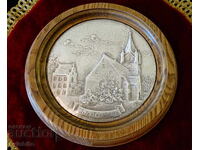 Panou din tablă, tablou în relief al bisericii Sf. Petru