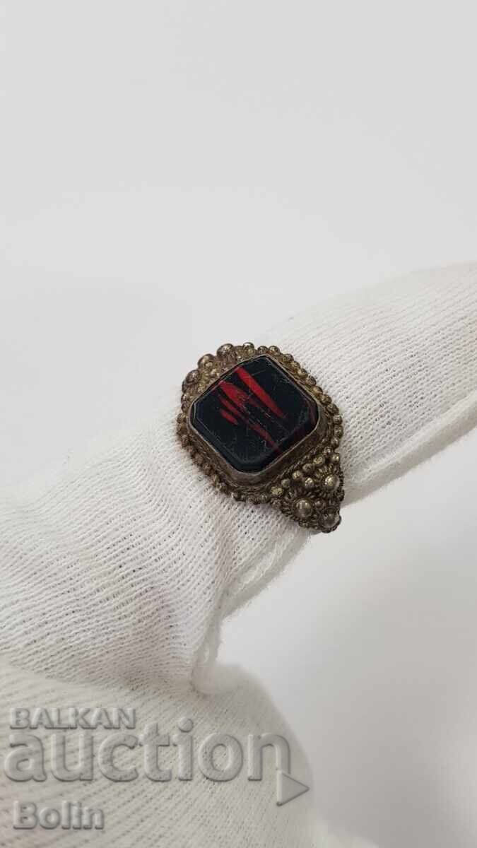 Rar inel bulgăresc de argint din perioada Renașterii (secolul al XIX-lea - secolul al XX-lea) Rar inel bulgăresc de argint din perioada Renașterii (secolul al XIX-lea - secolul al XX-lea)