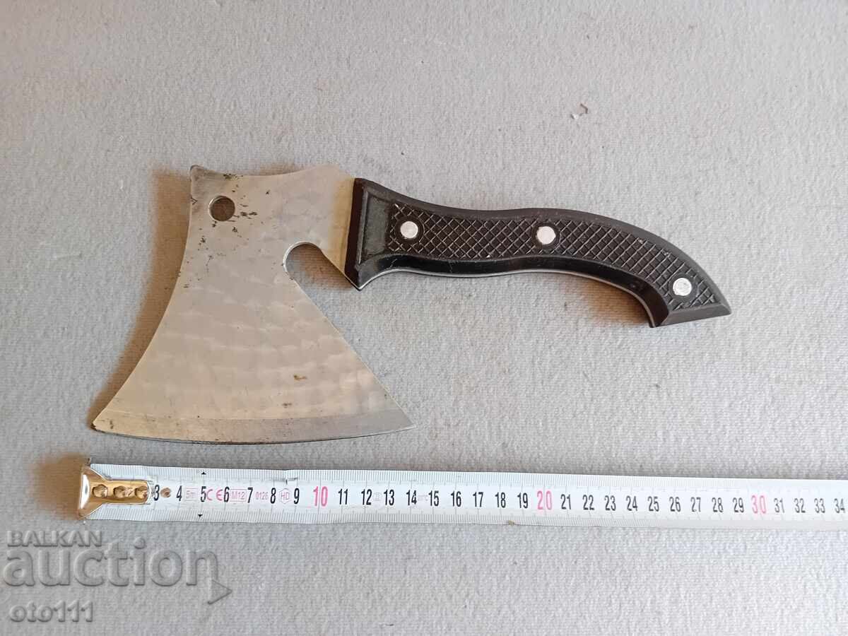 STAR SATUR, CAMPING AXE