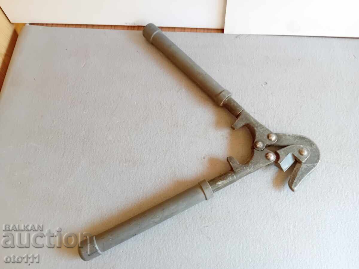 OLD GERMAN SHEARS FOR WIRE - 5