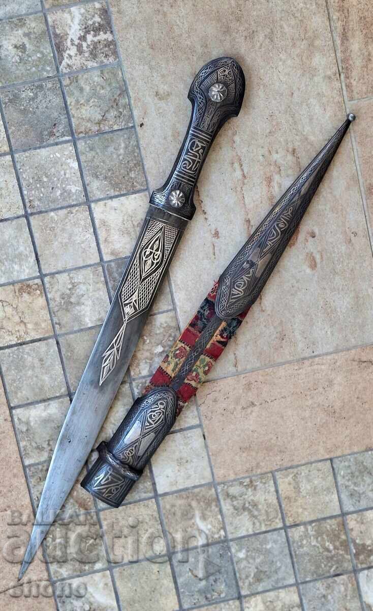 Auction Dagger, dirk, kama, karakulak, yatagan, saber, shamshir Auction Dagger, dirk, kama, karakulak, yatagan, saber, shamshir