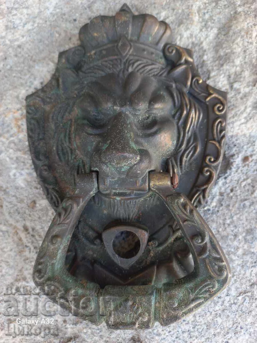 Κλειδαριά πόρτας πόρτας λιοντάρι κορώνα με τιμή 60.00 BGN | € 30.68