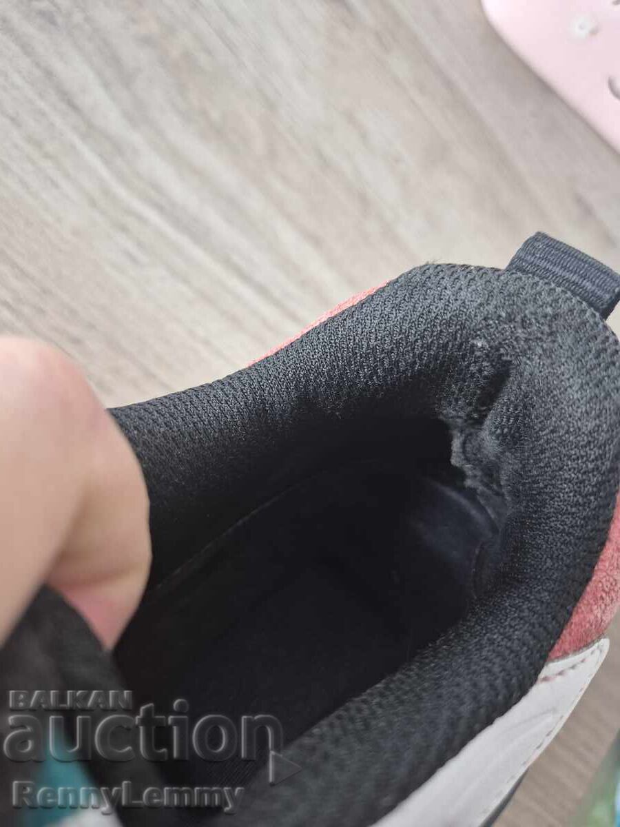 Women's Puma Sneakers - 6