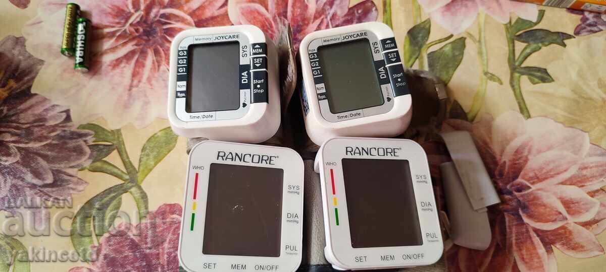 Vechi aparate de tensiune arterială prețul este pentru toate