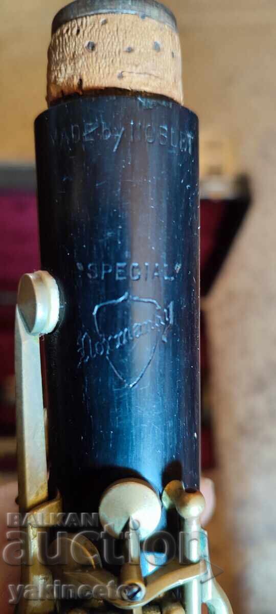 Licitație Clarinet vechi cu husă