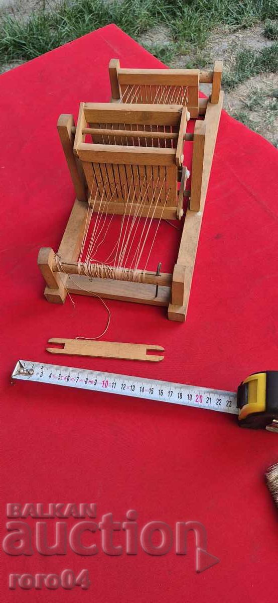 ΔΙΑΜΕΡΙΣΜΑ - ΠΑΛΙΟ ΞΥΛΙΝΟ ΠΑΙΔΙΚΟ ΔΙΑΜΕΡΙΣΜΑ - 5