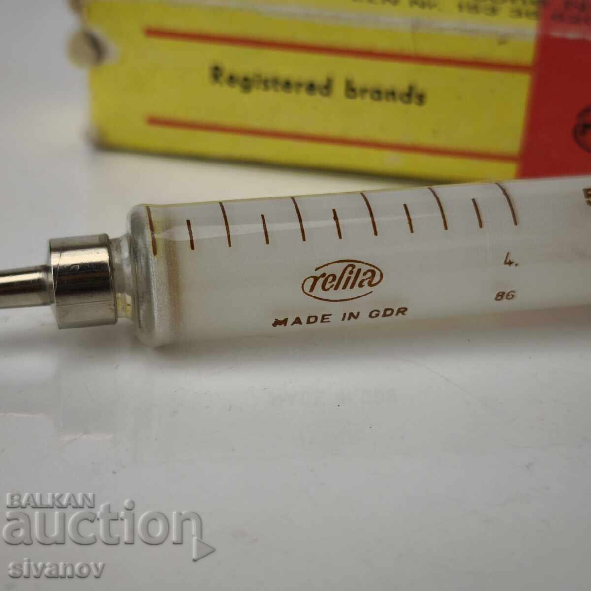 Παλιά γυάλινη σύριγγα 5cc Refila Γερμανία #6089 με τιμή 19.99 BGN | € 10.22 Παλιά γυάλινη σύριγγα 5cc Refila Γερμανία #6089 με τιμή 19.99 BGN | € 10.22